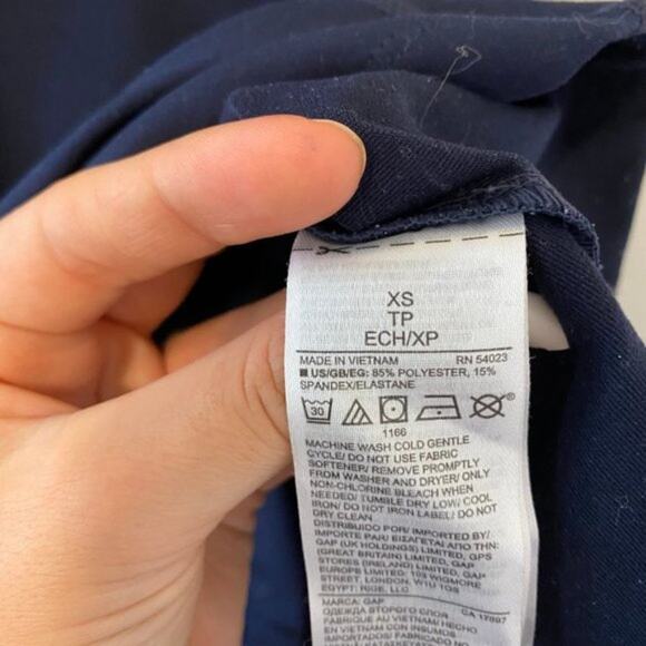 Gap Blue Floral Racerback Workout Tank Size XS - Picture 5 of 7